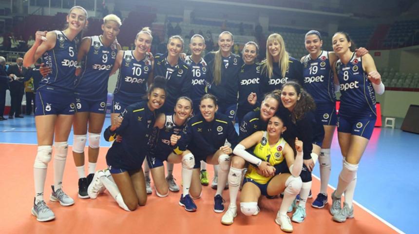 Fenerbah&ccedil;e ve Eczacıbaşı, koronavir&uuml;s nedeniyle CEV&rsquo;e başvurdu