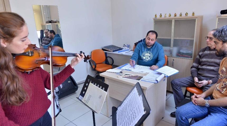 B&uuml;y&uuml;kşehir Konservatuvarı Oda Orkestrası se&ccedil;meleri yapıldı