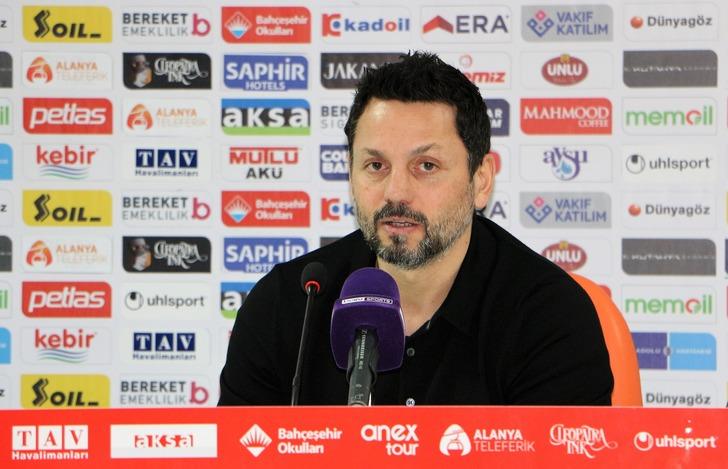 Hasan Çavuşoğlu'ndan Erol Bulut için Fenerbahçe açıklaması G4