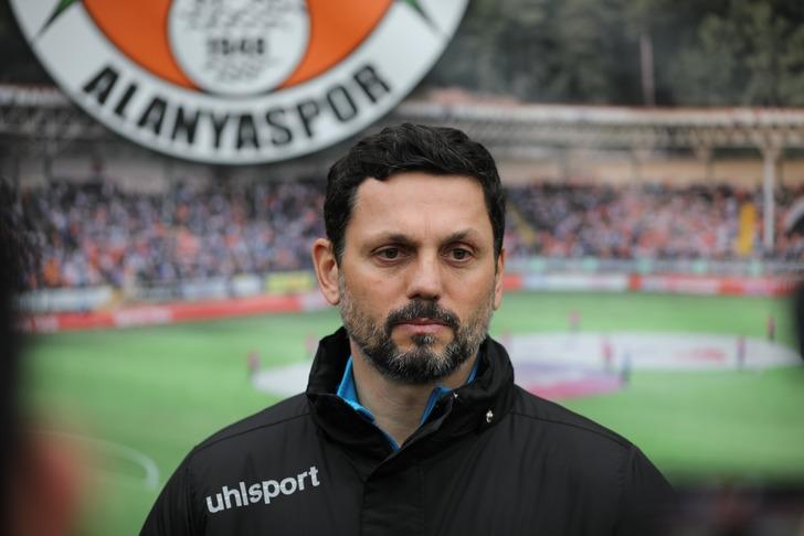 Hasan Çavuşoğlu'ndan Erol Bulut için Fenerbahçe açıklaması G5