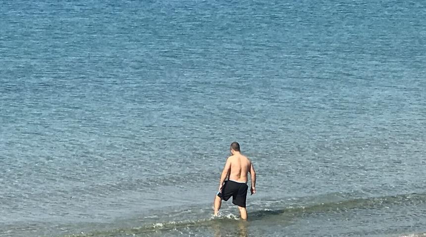 Kuşadası&rsquo;nda Şubat ayında deniz keyfi