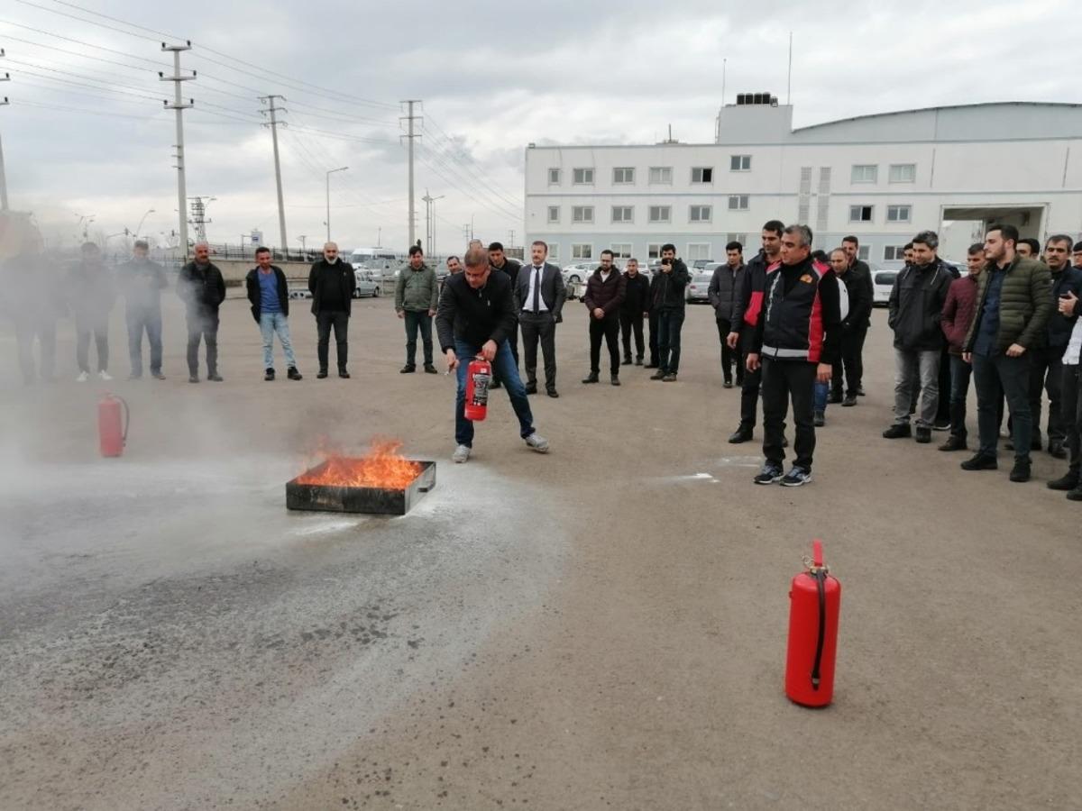 Bağlar Belediyesi personeline itfaiye eğitimi