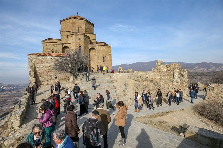 Tiflis ziyaretçilerini büyülüyor G2