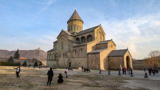 Tiflis ziyaretçilerini büyülüyor