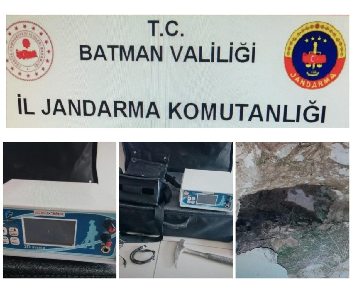 T&uuml;rbede ka&ccedil;ak kazı yapan 4 kişi g&ouml;zaltına alındı