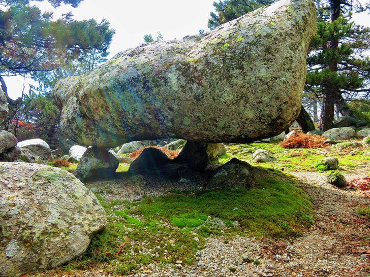 Kaz Dağları'ndaki 'uçan kaya' turislerin gözdesi oldu G3
