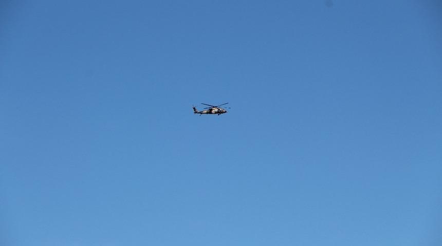 Suriye sınırında askeri helikopter hareketliliği