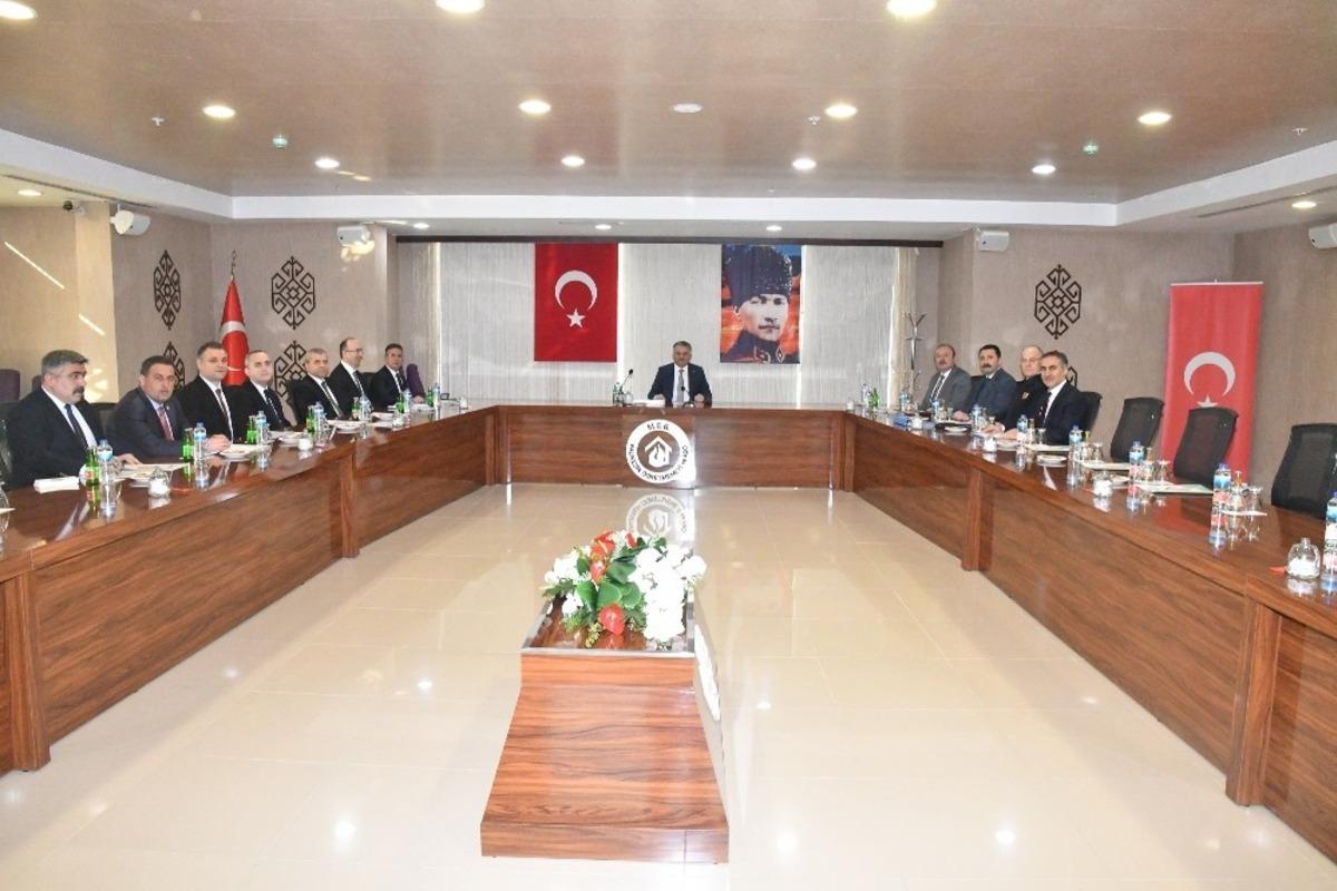 Balıkesir&rsquo;de &uuml;niversite g&uuml;venlik toplantısı yapıldı