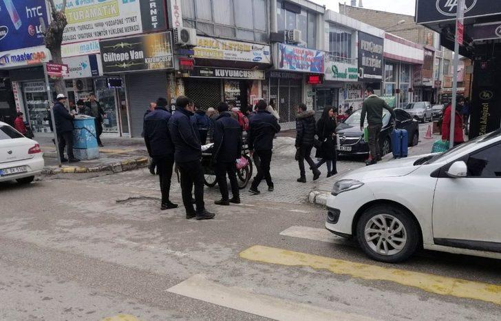 Van büyükşehir zabıtası ‘maske’ fırsatçılarına göz açtırmıyor G1