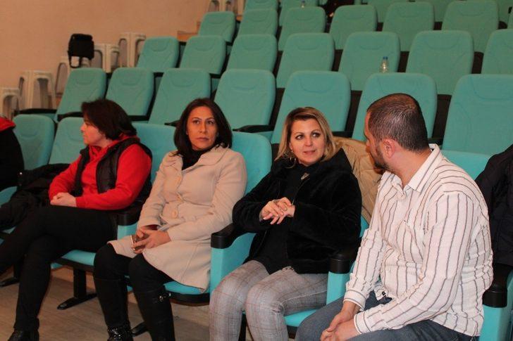 Mustafakemalpaşa bölge tiyatrosu 20 yaşında G4