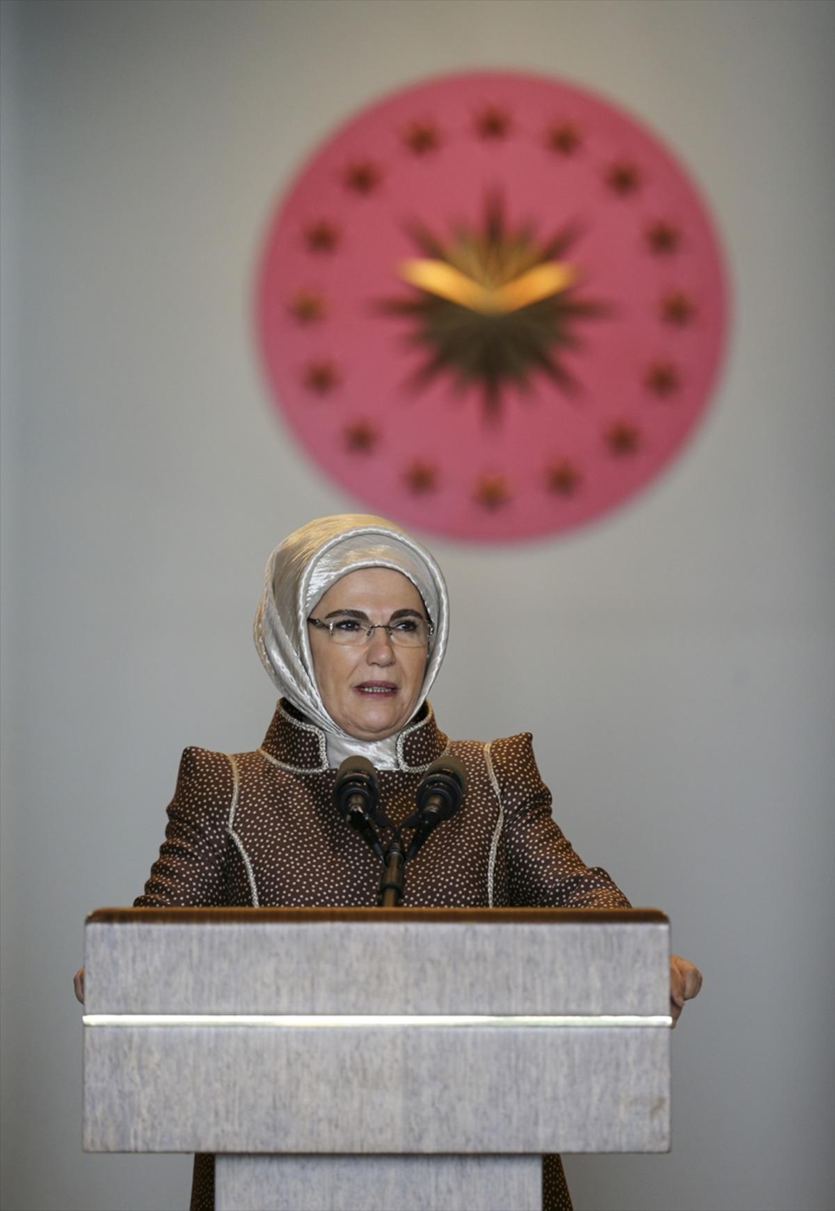 Emine Erdoğan, Koruyucu Aile Programı'nda konuştu: