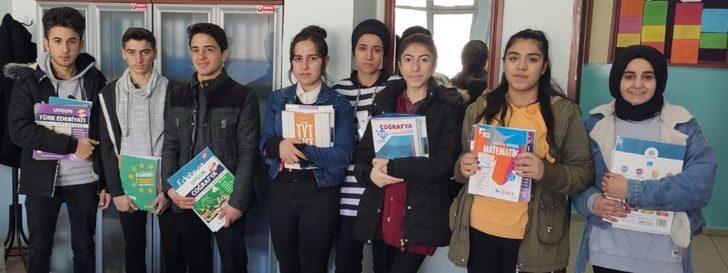 Karabük Belediyesi’nden, Mardin’deki öğrencilere kitap yardımı G3