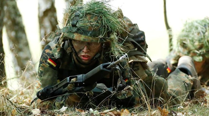 Koronavirüs Alman ordusuna sıçradı