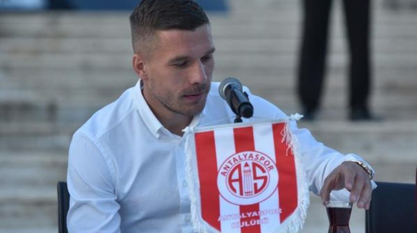 Lukas Podolski: Antalyaspor'a tatile gelmedim