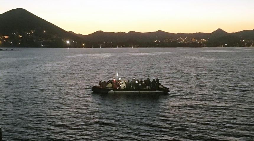 Bodrum&rsquo;da 48 g&ouml;&ccedil;men su alan tekneden kurtarıldı