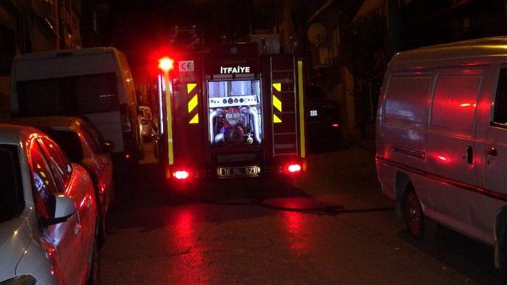 Bursa'da 5 katlı binada korkutan yangın G3