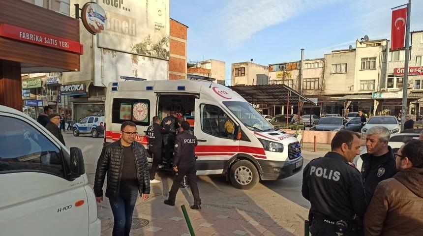 Bursa&rsquo;da kuyumcuyu darp ederek ka&ccedil;tılar