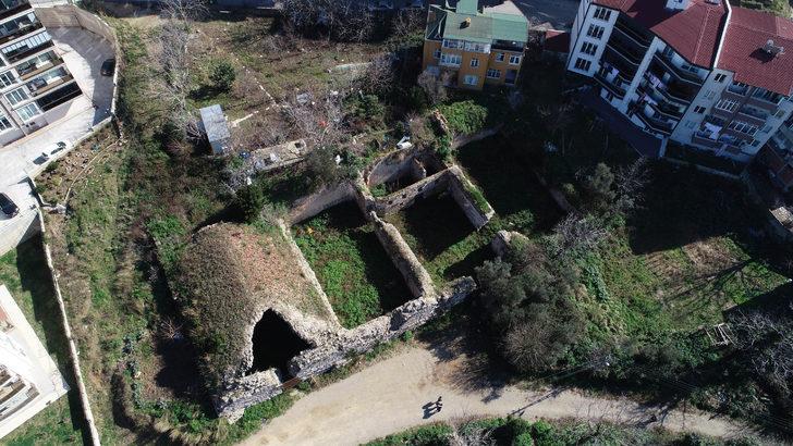 Hz. İsa'nın çarmıha gerildiği haçı muhafaza ettiği düşünülen taş sandık bulundu G1