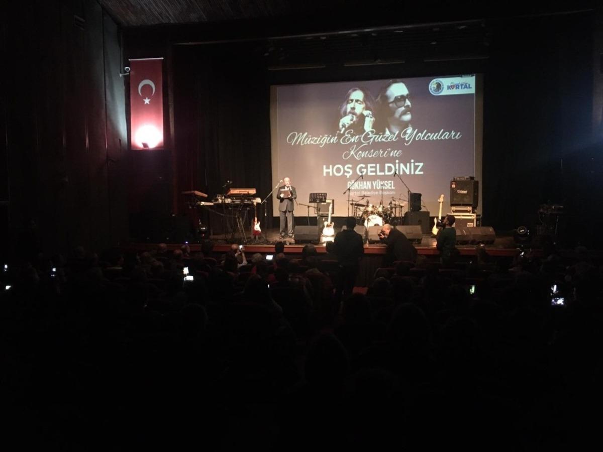 Barış Man&ccedil;o ve Cem Karaca Kartal&rsquo;da şarkılarıyla anıldı