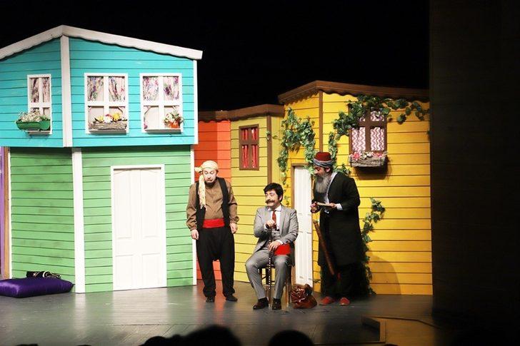 Düzce TSO tiyatro oyununda bir araya geldi G4