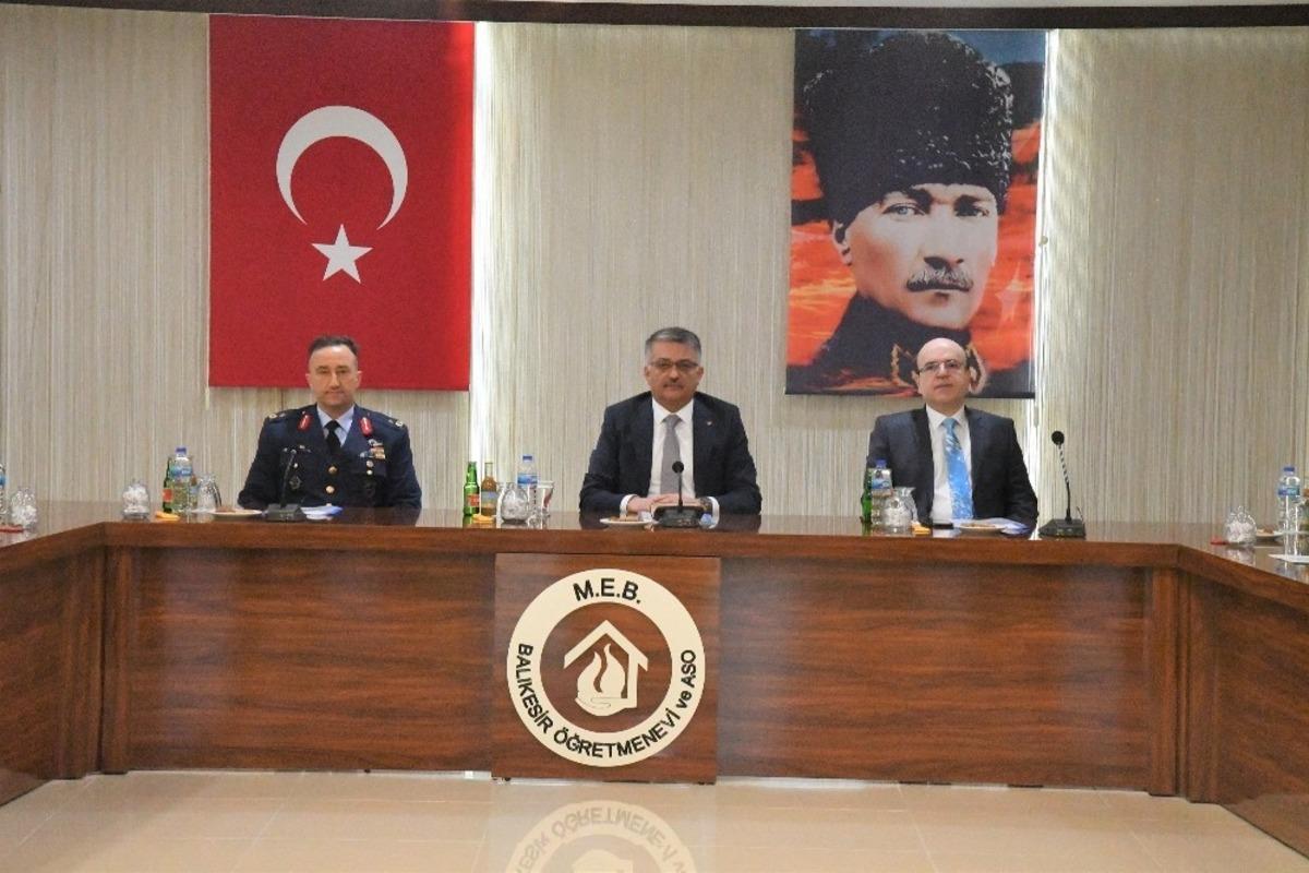 Balıkesir&rsquo;in g&uuml;venliği masaya yatırıldı