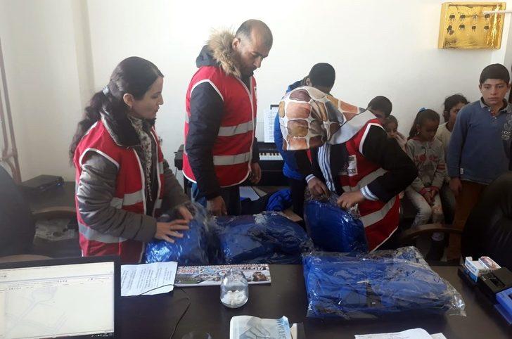Kızılay’dan ihtiyaç sahibi öğrencilere giyim yardımı G2