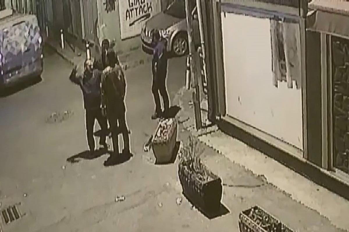 Patronunun iş&ccedil;isini d&ouml;verek &ouml;ld&uuml;rd&uuml;ğ&uuml; anların g&ouml;r&uuml;nt&uuml;s&uuml; ortaya &ccedil;ıktı