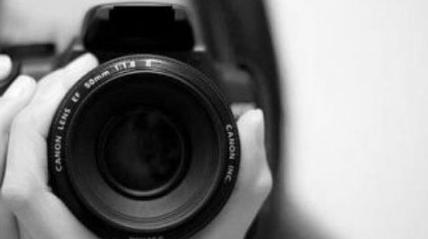 En g&uuml;zel fotoğrafı sen &ccedil;ek, &ouml;d&uuml;l&uuml; kap