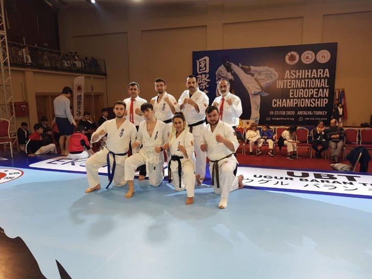 Pursaklar Belediye Spor Kulübü sporcuları ilk kez Avrupa şampiyonu oldu G2