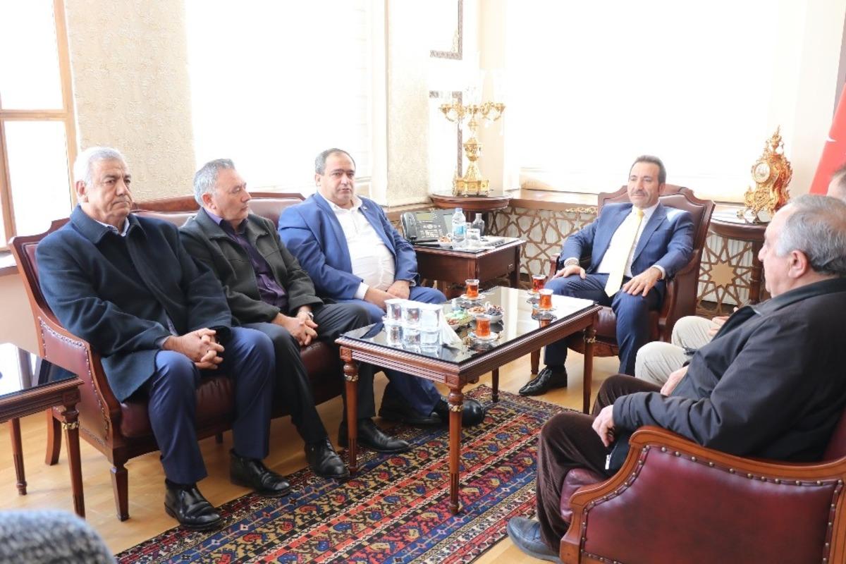 K&ouml;y muhtarları Vali Mantı ile &ccedil;alışmaları değerlendirdi