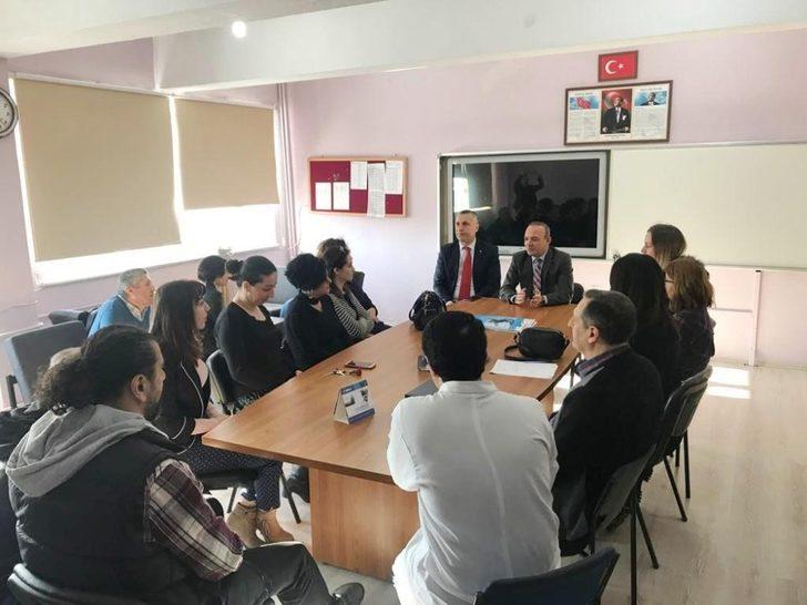 Kaymakam Öner, ilkokul öğrencileri ile kitap okudu G2