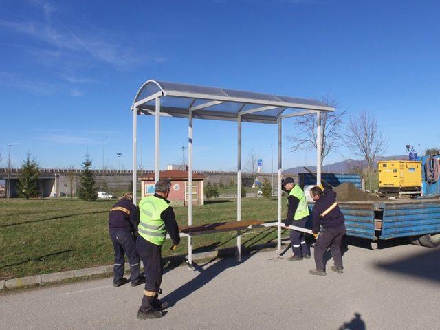 Durak montajları tamamlandı 1