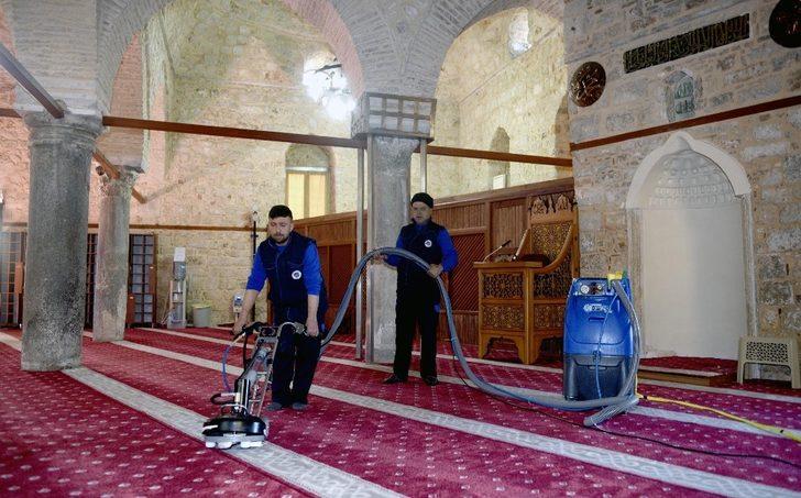 Kepez’den camilere teknolojik temizlik G2