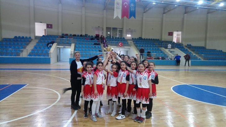 Malatya’da basketbolun küçük şampiyonları belli oldu G1
