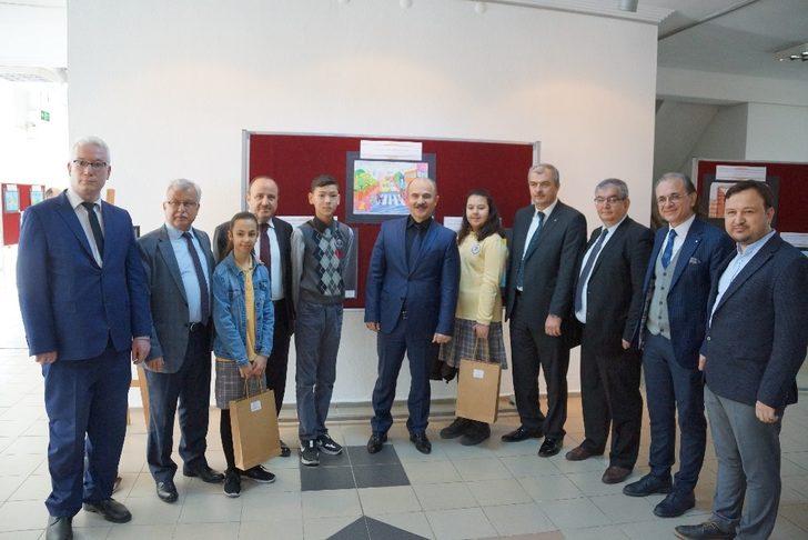 “40 Hadisle Değerlerimiz” resim sergisi açıldı G5