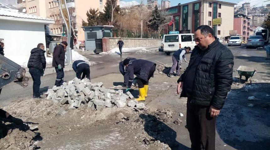 Kar, Hakkari altyapısına b&uuml;y&uuml;k zarar verdi