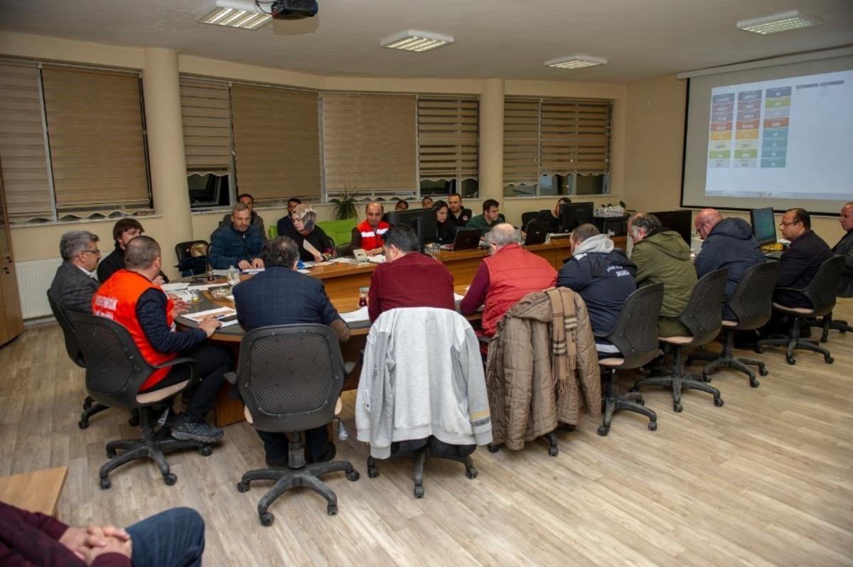 Başkale&rsquo;deki mahallelerde devlet t&uuml;m imkanlarını seferber