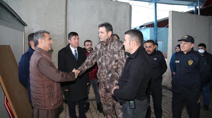 Emniyet M&uuml;d&uuml;r&uuml; Aydın sınır&rsquo;da