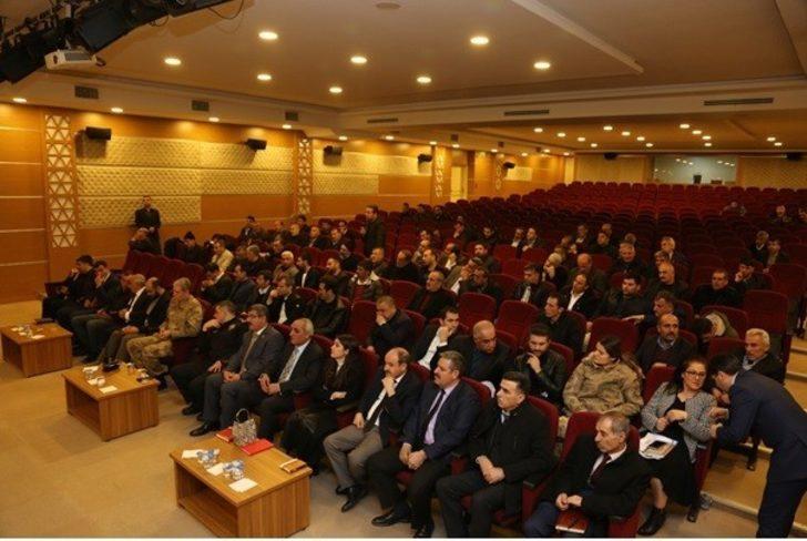 Genç’te muhtarlarla istişare toplantısı G3