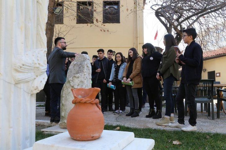 Edremit’te müze geçmişe götürüyor G2