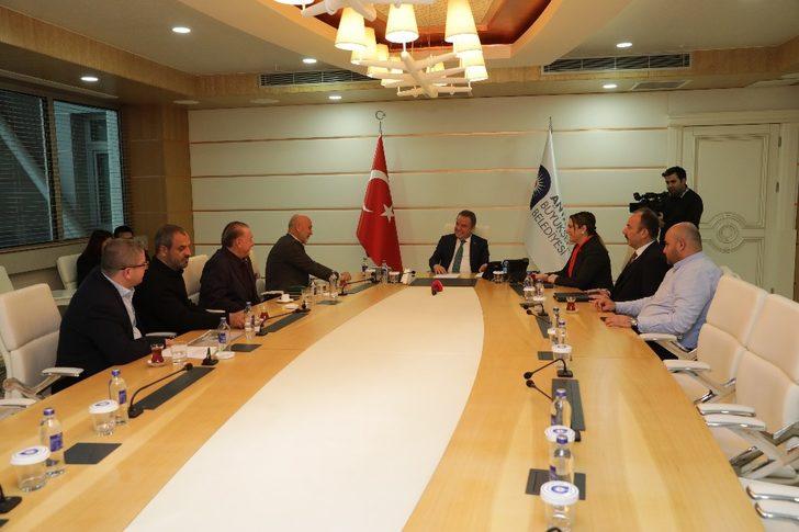 Başkan Böcek Alanyaspor ve taraftarı için marş yaptırdı G2