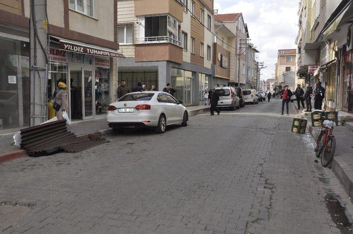 Çatı parça parça uçtu G2