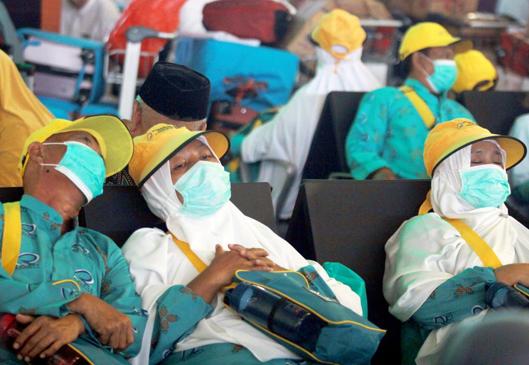 Koronavir&uuml;s kimlerde g&ouml;r&uuml;l&uuml;yor? &Ccedil;arpıcı rakamlar