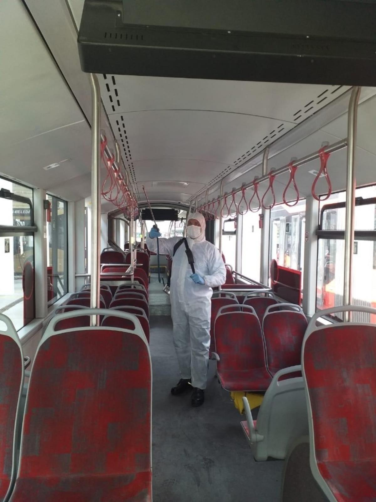 Manisa&rsquo;da otob&uuml;sler dezenfekte edildi