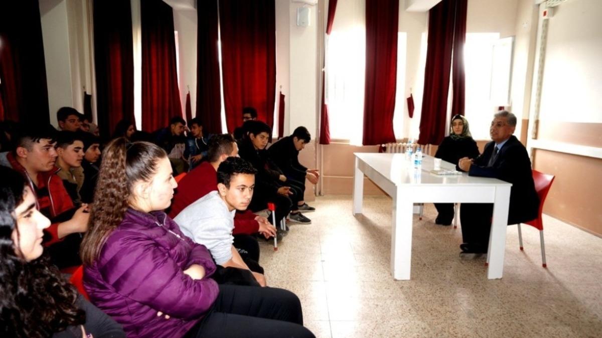 Sarıg&ouml;l&rsquo;de &ouml;ğrencilere verginin &ouml;nemi anlatıldı
