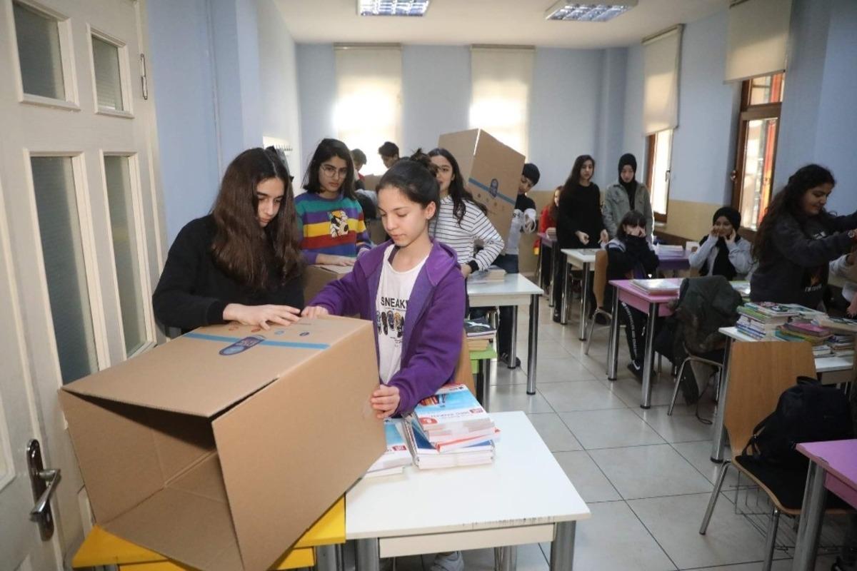Ey&uuml;psultanlı &ccedil;ocuklardan Elazığlı kardeşlerine anlamlı destek