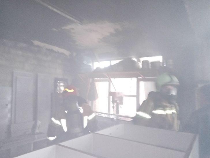Bursa’da mobilya atölyesinde yangın G3