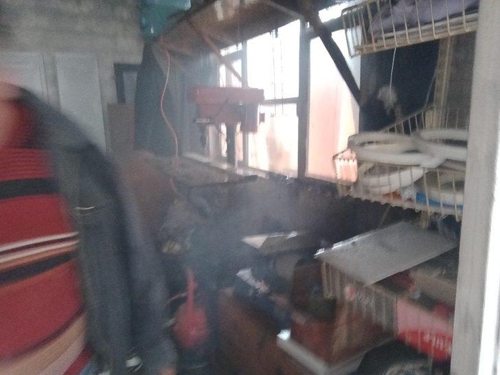 Bursa’da mobilya atölyesinde yangın G5