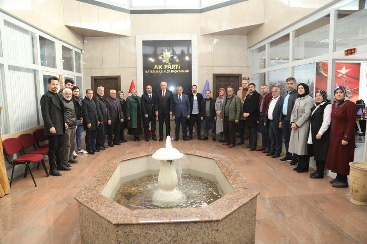 Milletvekili Kahtalı ve Başkan Güder’den AK Parti ilçe teşkilatına ziyaret G1