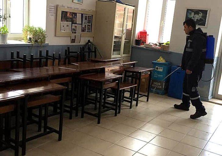 Çeşme’deki okullar ve camiler dezenfekte edildi G5